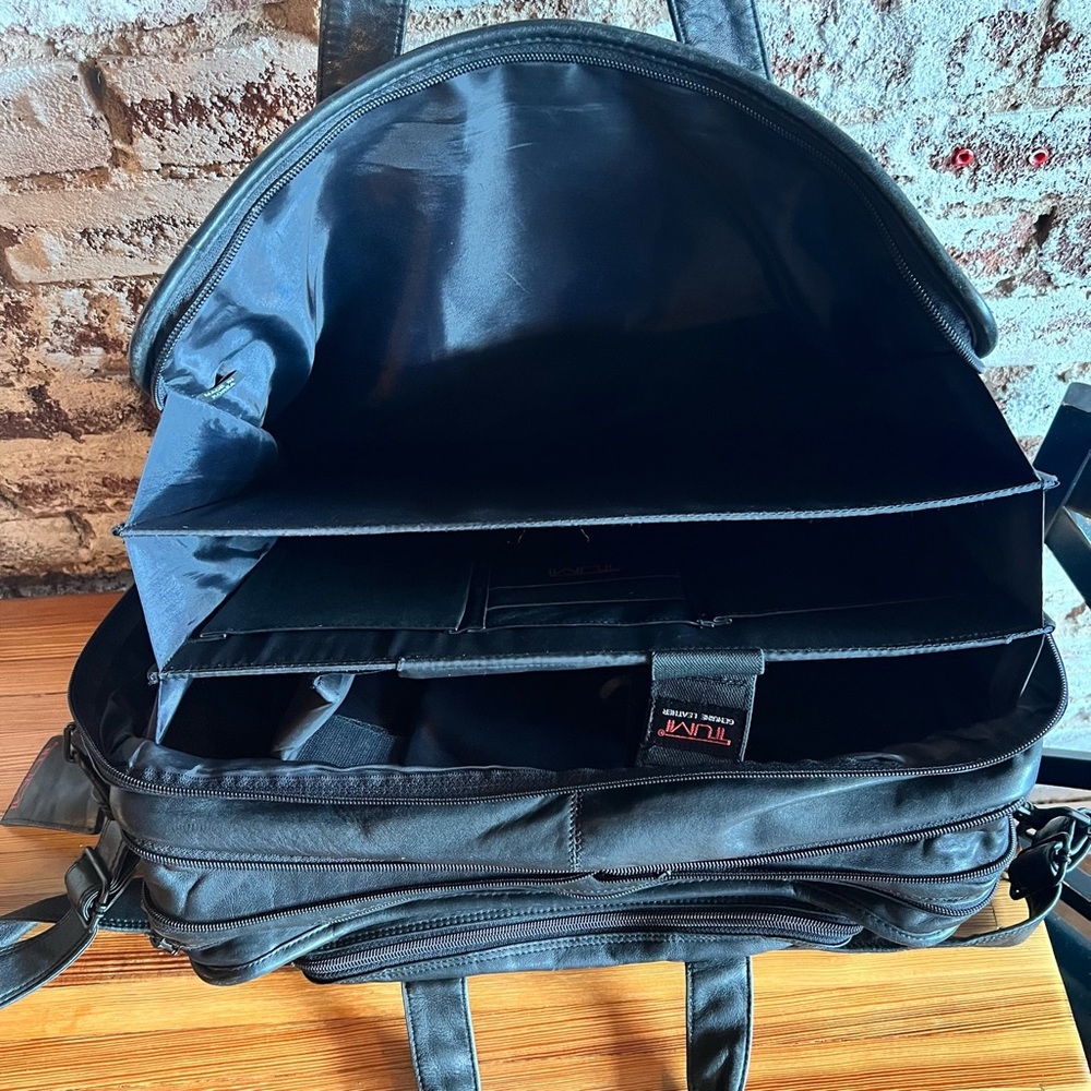 Tumi Expandable Briefcase - Picture 4 of 10